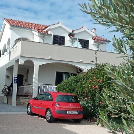 יזרה Apartments Lavanda - Free Parking And Grill מראה חיצוני תמונה