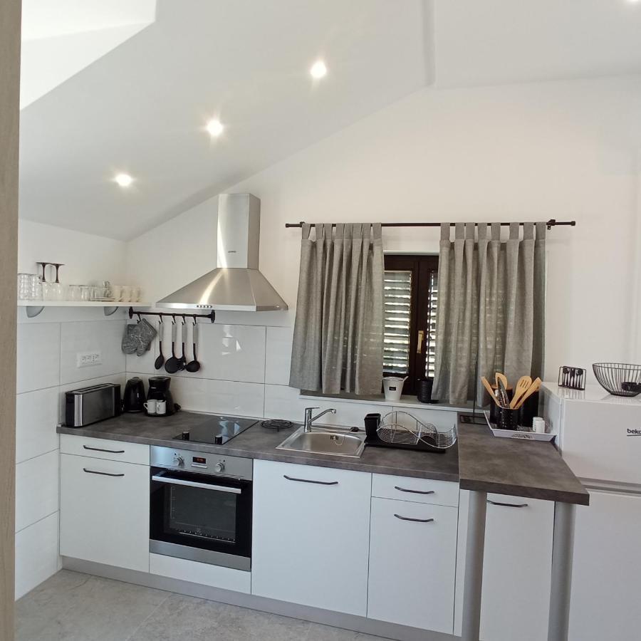 יזרה Apartments Lavanda - Free Parking And Grill מראה חיצוני תמונה
