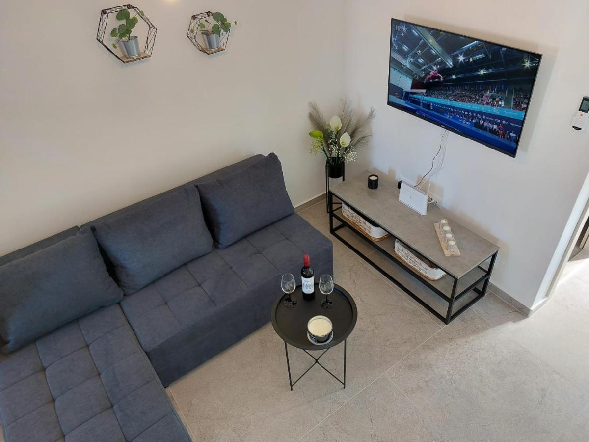 יזרה Apartments Lavanda - Free Parking And Grill מראה חיצוני תמונה
