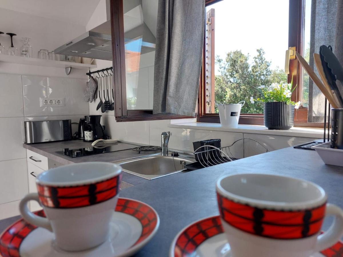 יזרה Apartments Lavanda - Free Parking And Grill מראה חיצוני תמונה