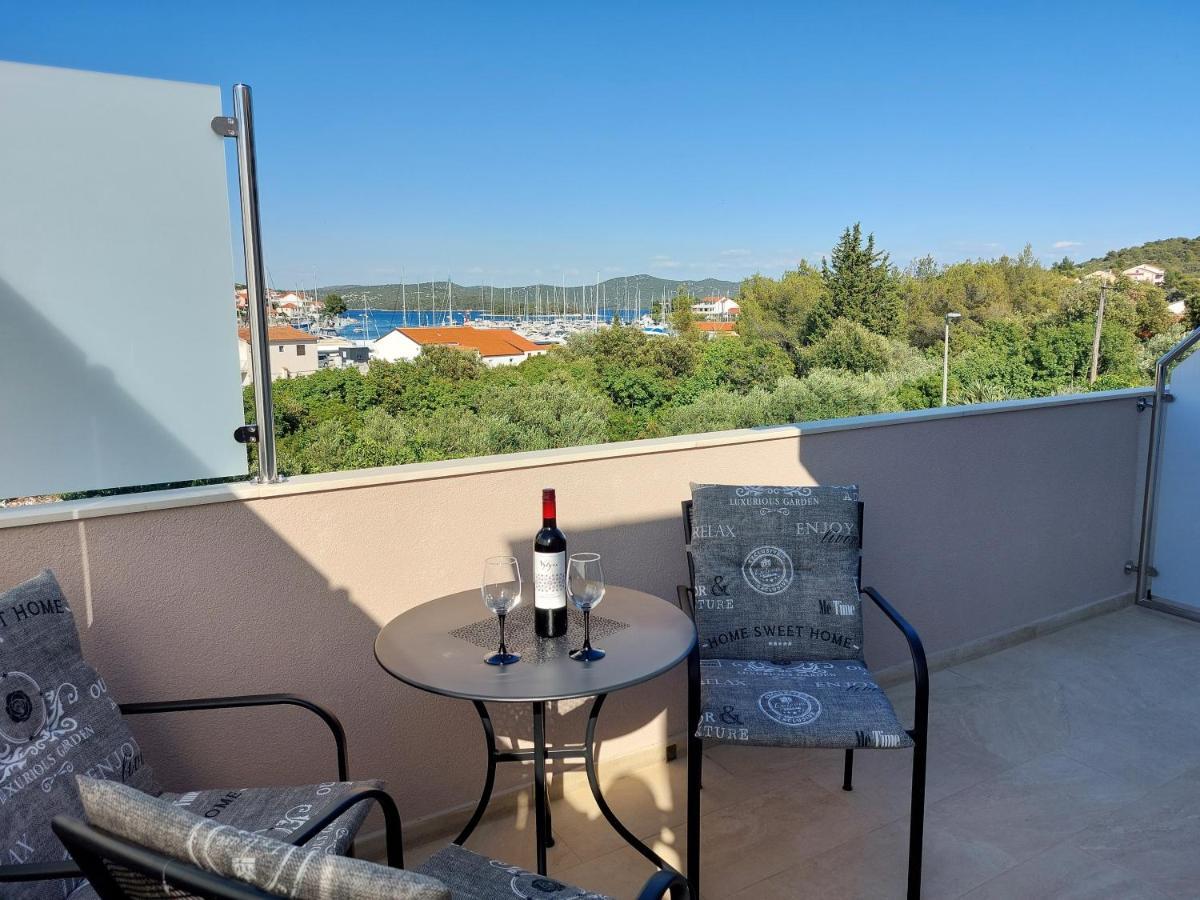 יזרה Apartments Lavanda - Free Parking And Grill מראה חיצוני תמונה