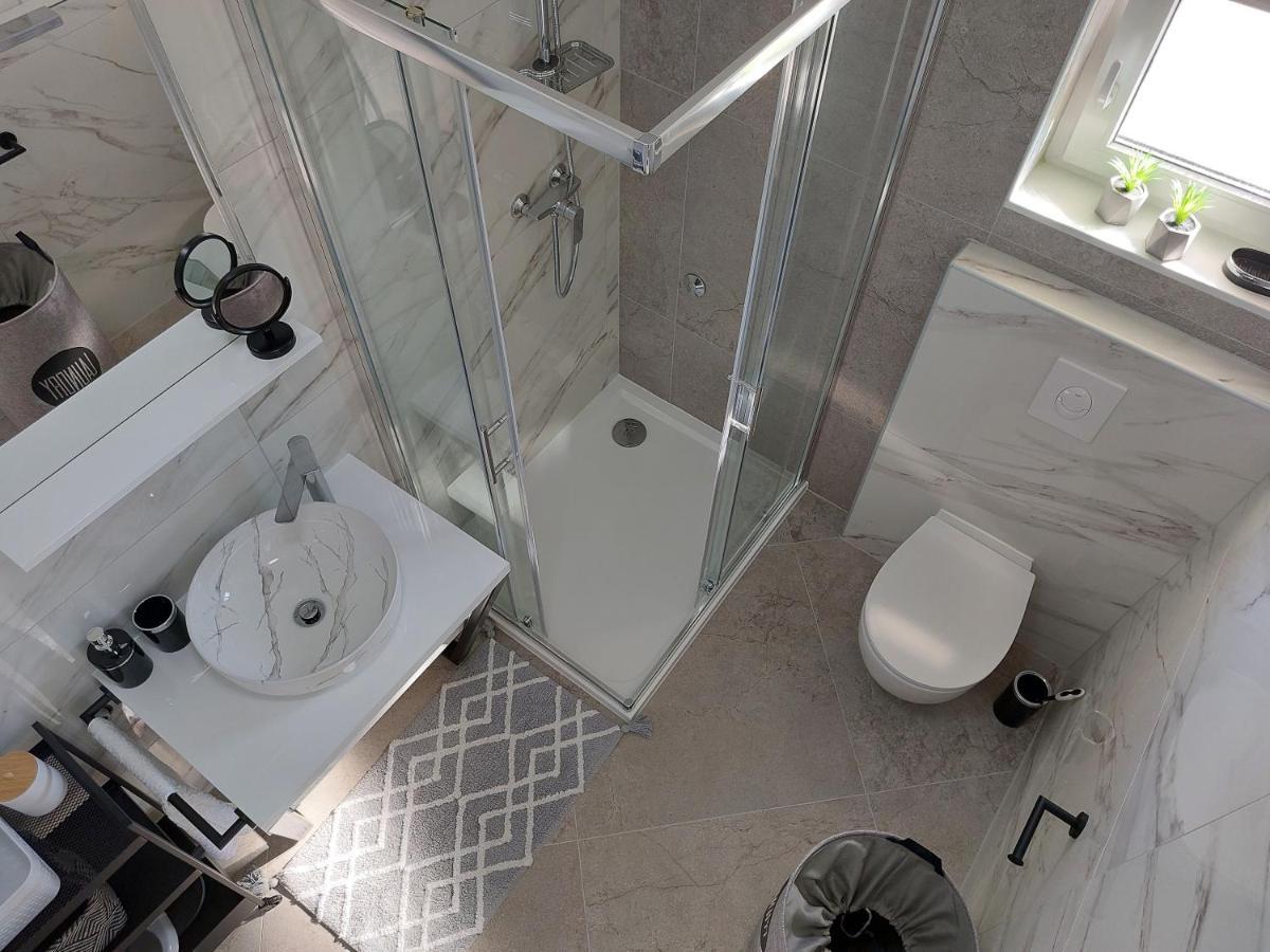 יזרה Apartments Lavanda - Free Parking And Grill מראה חיצוני תמונה