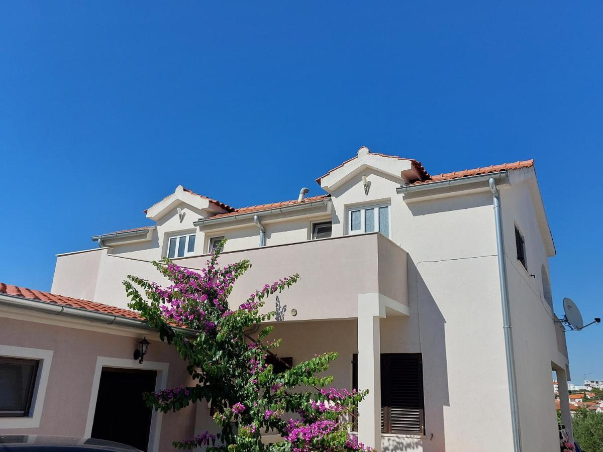 יזרה Apartments Lavanda - Free Parking And Grill מראה חיצוני תמונה