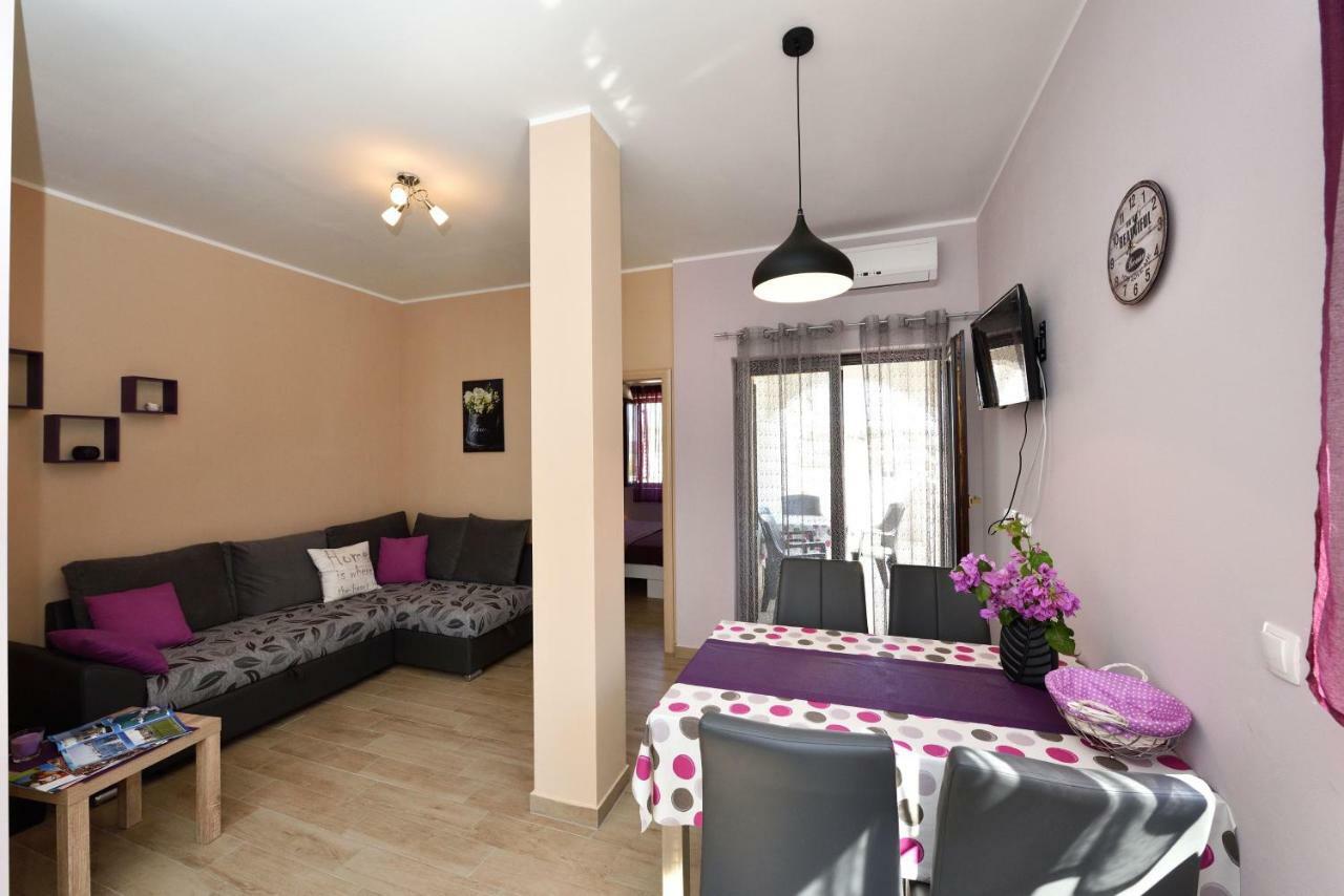יזרה Apartments Lavanda - Free Parking And Grill מראה חיצוני תמונה